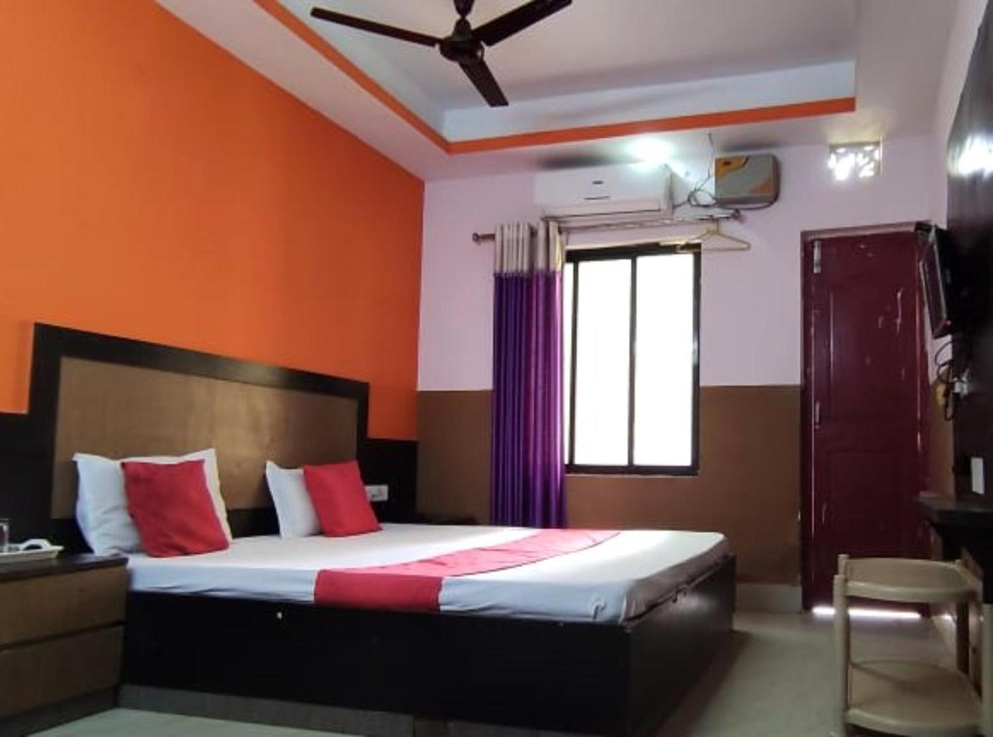 Hotel Samrat Palace Near Puri Sea Beach Best Choice Of Travellers By Morservices Exterior foto